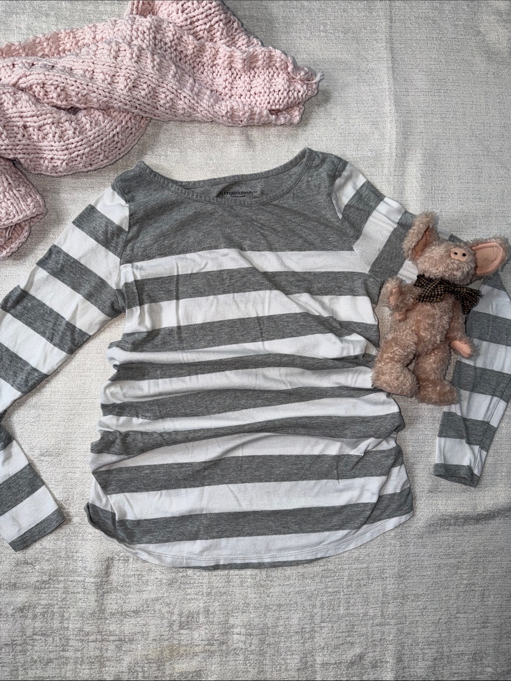 Liz Lange Maternity 3 T-shirt bundle.  Size small.